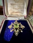Edwardian 9ct Gold Peridot & Seed Pearl Brooch