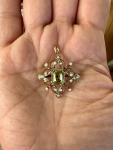 Edwardian 9ct Gold Peridot & Seed Pearl Brooch