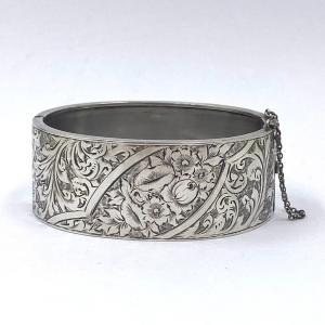 Victorian Hinged Sterling Silver Antique Bangle
