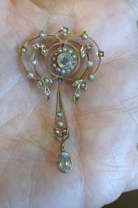 9ct Gold Aquamarine Seed Pearl Suffragette Pendant