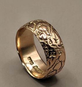Antique 9ct Rose Gold Engraved Band Ring