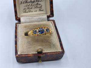 Victorian 18ct Gold Diamond & Sapphire Ring 1897