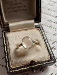 Victorian 9ct Gold Moonstone Ring with Box