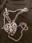 Vintage Collectible Antique Necklace – Offers Welcome