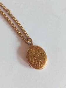 Victorian Engraved Gilt Metal Hinged Photo Locket