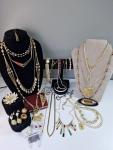 Vintage Gold Tone Jewellery Bundle - 32 Pieces