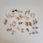 Charming Vintage Collectable Earrings Jewelry Set