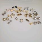 Charming Vintage Collectable Earrings Jewelry Set