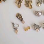 Charming Vintage Collectable Earrings Jewelry Set