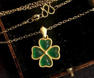 Vintage Clover Necklace with Green Gemstones