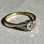 Antique 18ct Gold Diamond Solitaire Oval Ring