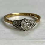 Antique 18ct Gold Diamond Solitaire Oval Ring