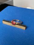 18ct Gold Vintage Ring with Garnet & Diamonds