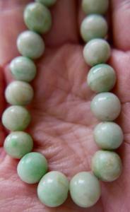 Chunky Vintage Carved Apple Jade Bracelet