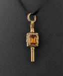 9ct Gold Cased Foiled Paste Watch Key Pendant