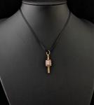 9ct Gold Cased Foiled Paste Watch Key Pendant