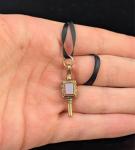 9ct Gold Cased Foiled Paste Watch Key Pendant