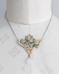 Art Nouveau Silver Tone Green Enamel Pendant Necklace