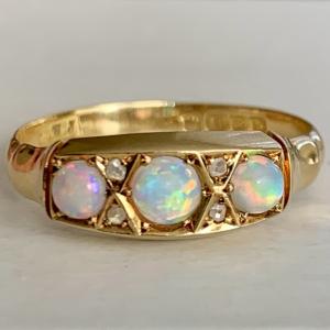 Edwardian 18ct Gold Opal Diamond Ring Size R