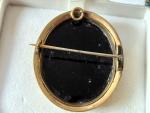 Antique Victorian Gold Cameo Brooch Pendant