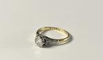 18ct Gold & Platinum Diamond Solitaire Ring