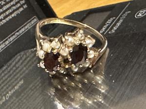 9ct Gold Garnet & Seed Pearl Cluster Ring