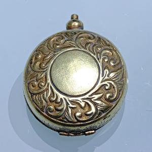 Antique Gilt Photograph Locket - 3cm Diameter
