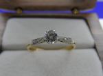 Beautiful Antique 18ct Platinum Diamond Engagement Ring