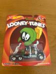 HOT WHEELS Pop Culture Looney Tunes Kenworth W900