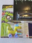 Hot Wheels Pop Culture Matrix Batman Rugrats Set