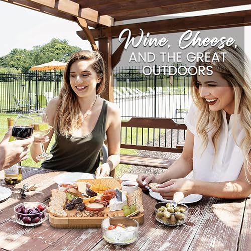 Cheese and Crackers Gift Basket for Every Occasion