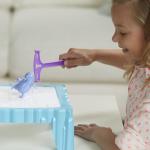 Hasbro Don’t Break The Ice Board Game