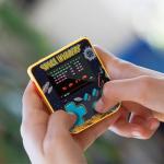 Super Micro – Space Invaders Keychain Gamer