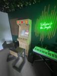 San-J San-J Arcade Wooden Slot Machine, Natural, Handmade, 3000 Classic Video Games, 22 Inch Monitor, 2 Player Video Slot Machine (Natural)