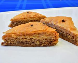 Traditional Walnut Baklava - Hand Made, 4 Pieces