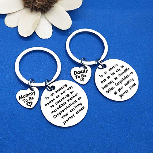 Baby Announcement Keychain Set: Perfect gift for expecting parents!
