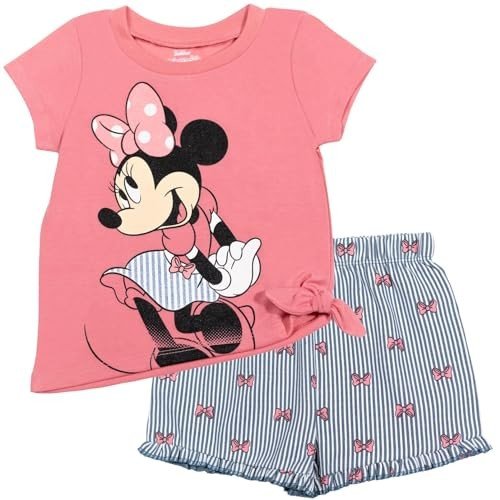 T-shirt & Shorts Outfit 