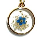 Handmade Forget me Not Keyring with Cotswold pressed flowers. Remembrance, thinking of you, keepsake or car accessory, new home keychain gift (gold)