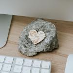 A Little Pocket Hug Token Small Gifts Good Luck Gifts Boyfriend Gifts Long Distance Relationship Friendship Gifts for Women Gifts for Him Cute I Love You Present for Her (Small, Hugging Arms)