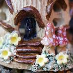 CANDLE HOLDER/Fairy house tea light holder/Ceramic night light/Fairy garden house/Green roof design