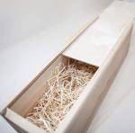 Personalised Wooden Wine Gift Box for Wedding, Anniversary, Special Occasion - 'Congratulations'. Lined with Woodwool