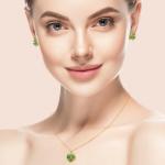Weviway Four Leaf Clover Necklace for Women 18K Gold Plated Pendant Necklace Green Jade Necklace Handmade Cute Necklace Four Leaf Clover Jewellery for Teen Girls