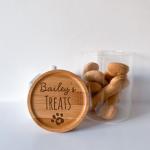 Personalised dog treats glass jar with wooden engraved lid/Dog's snacks or treats/Christmas gift for pet/Dog or cat treat jar storage