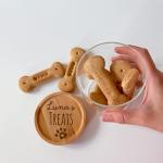 Personalised dog treats glass jar with wooden engraved lid/Dog's snacks or treats/Christmas gift for pet/Dog or cat treat jar storage