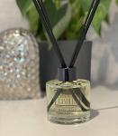 La Vie Est Reed Diffuser 100ml | Luxury Perfume Inspired Home Fragrance | Strong & Long Lasting Reed Diffuser UK | Vegan & Cruelty Free