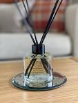 La Vie Est Reed Diffuser 100ml | Luxury Perfume Inspired Home Fragrance | Strong & Long Lasting Reed Diffuser UK | Vegan & Cruelty Free