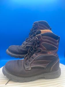 Men's Thorogood Waterproof Hiking Boots – Size 8.5