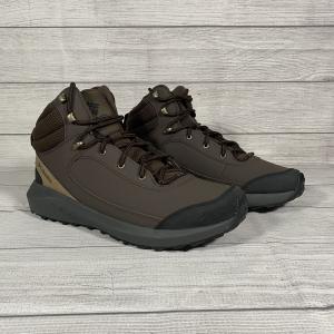 Columbia Men's TrailStorm Peak Mid Hiking Boots