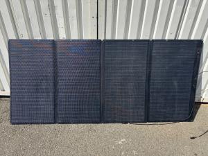 EcoFlow 400W Waterproof Foldable Solar Panel