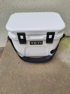 Yeti Roadie 15 Insulated Cooler